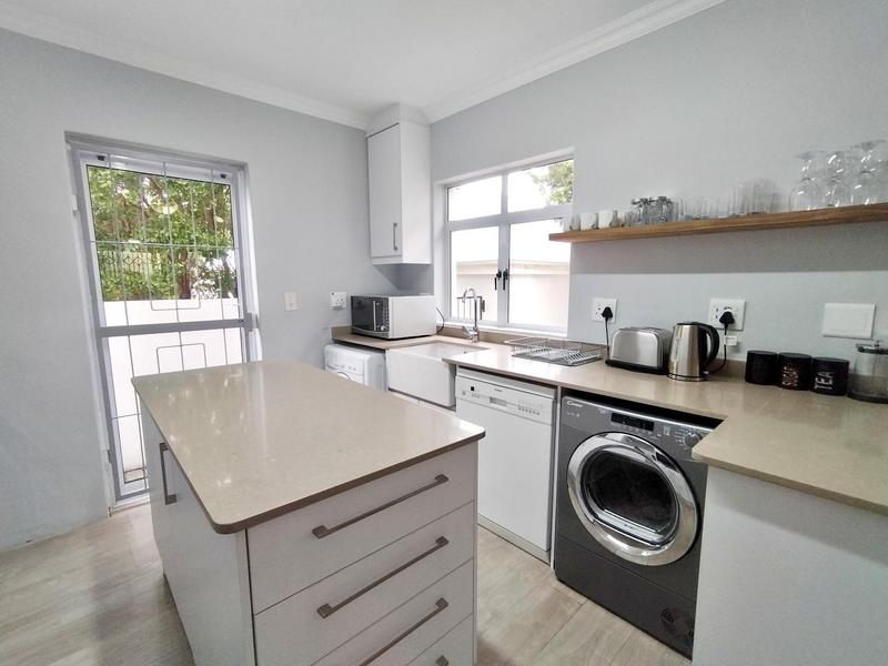 To Let 3 Bedroom Property for Rent in Hout Bay Western Cape